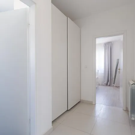 Aria Private Pool Near *