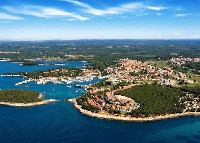 Aria Private Pool Near